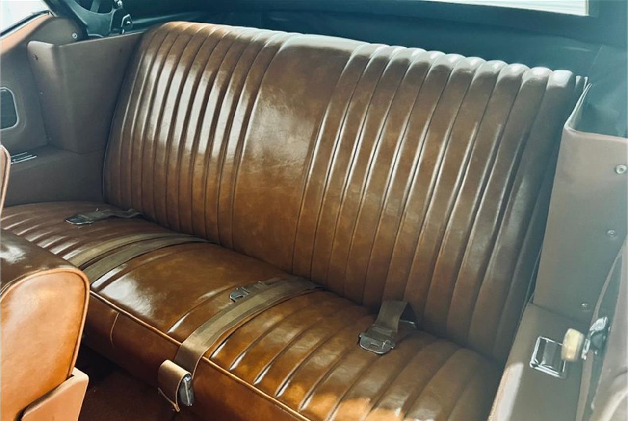 1971 Oldsmobile Cutlass - Image 2