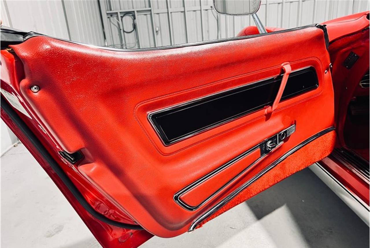 1977 Chevrolet Corvette - Image 9